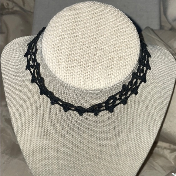 Black Geometric Choker Necklace with Intricate Design - Picture 1 of 3